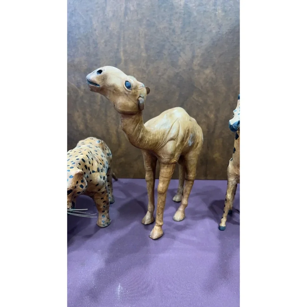 Home Decor Wood And Mixed Material Safari Animal Set of 4 Animals